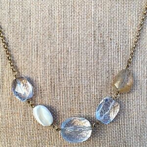 VTG Faceted Acrylic Lucite Gemstone & MOP Gold Tone Necklace with Elegant Design